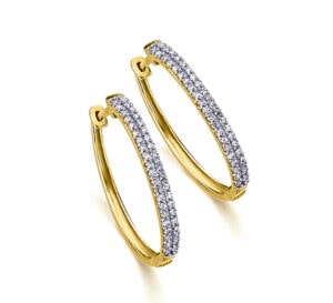 Pendientes aros pavé de oro amarillo con diamantes, elegantes y sofisticados.