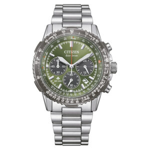 Reloj Citizen Promaster Navihawk CA4664-60X con esfera verde y funciones avanzadas.